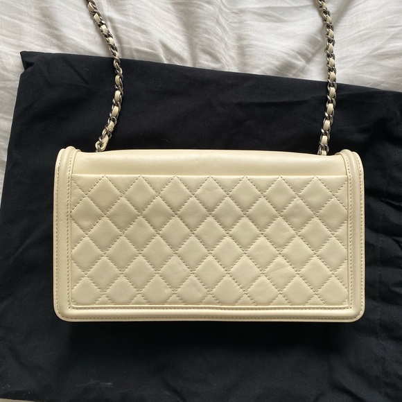 CHANEL Lambskin Plexiglass Seamless Greek Horizontal Boy Brick Flap $4000 - Picture 6 of 7